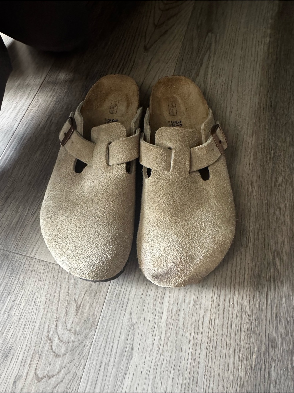 Birkenstock Boston Clog in Taupe